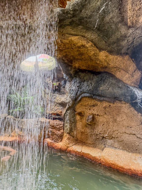 Deep Blue Hot Springs