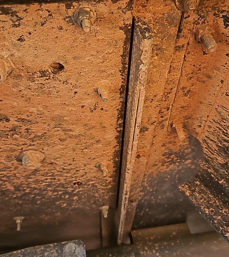 Photo of Laser cut 10mm plate aligned to cross bracing